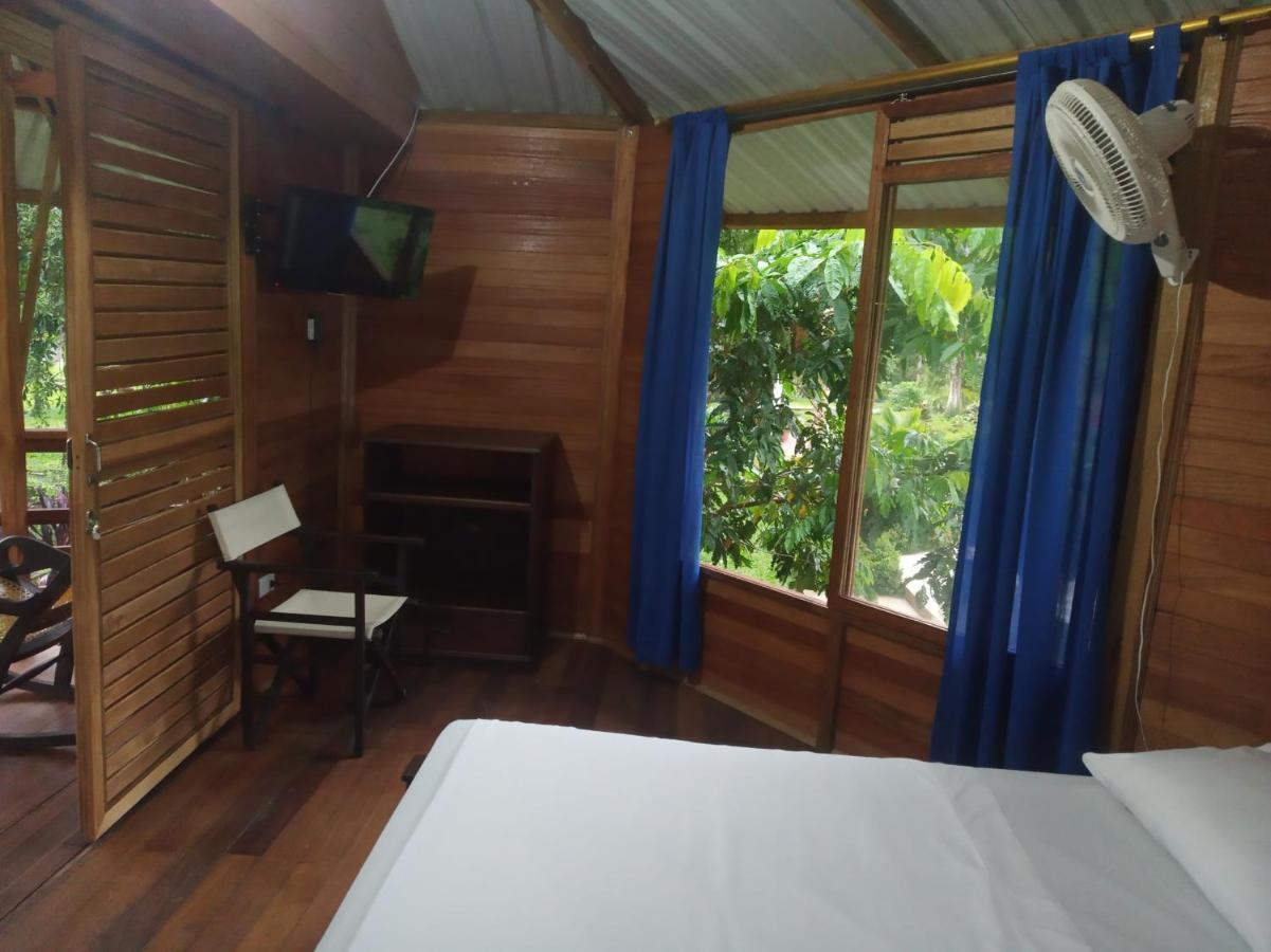Hostal Suna Vito Puerto Asís エクステリア 写真