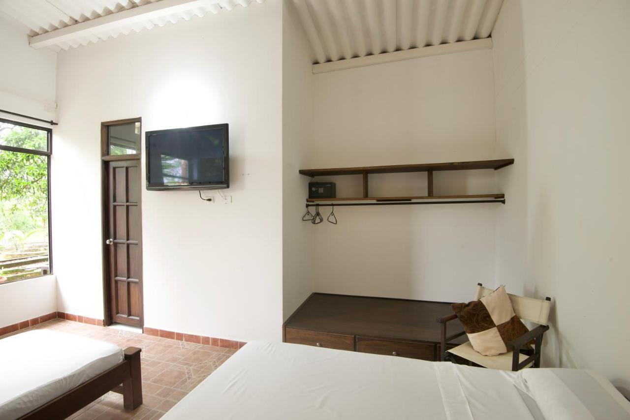 Hostal Suna Vito Puerto Asís エクステリア 写真