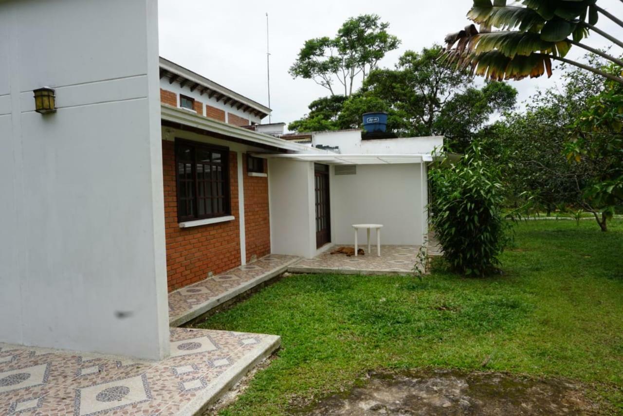 Hostal Suna Vito Puerto Asís エクステリア 写真