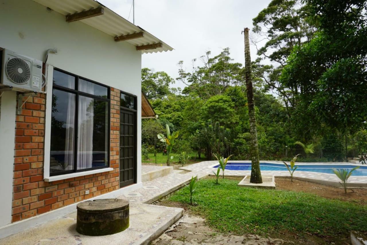 Hostal Suna Vito Puerto Asís エクステリア 写真