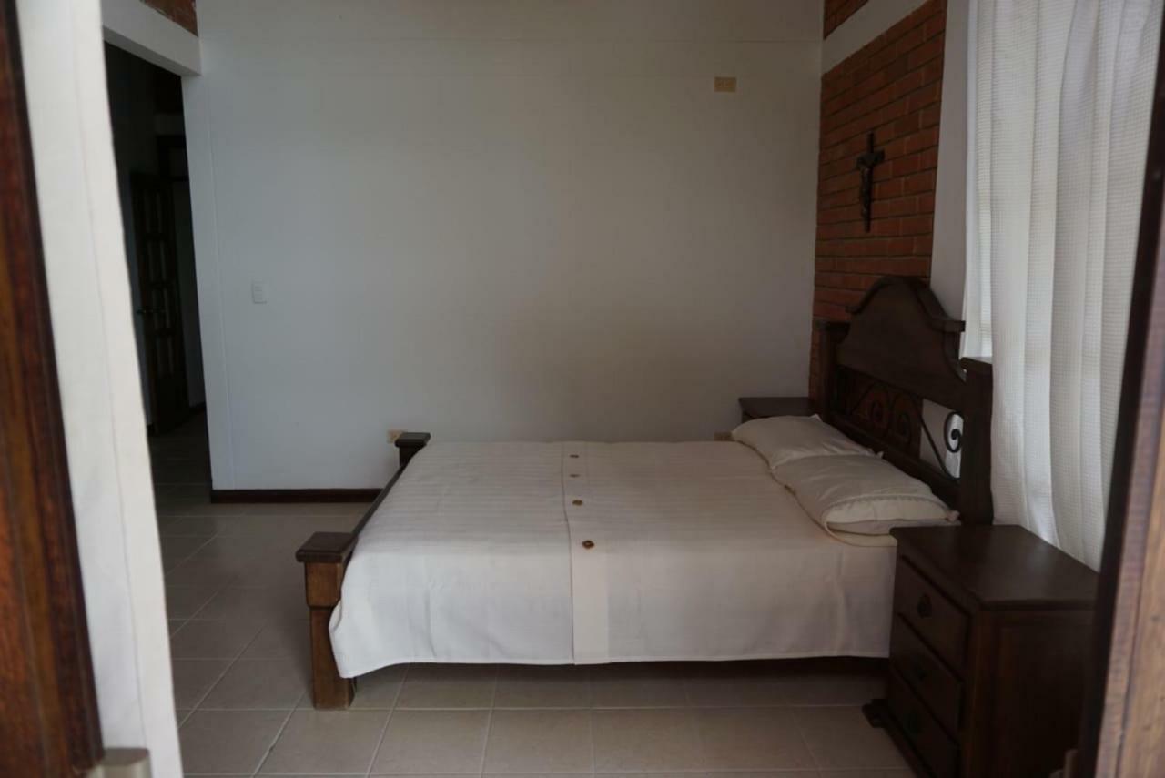 Hostal Suna Vito Puerto Asís エクステリア 写真