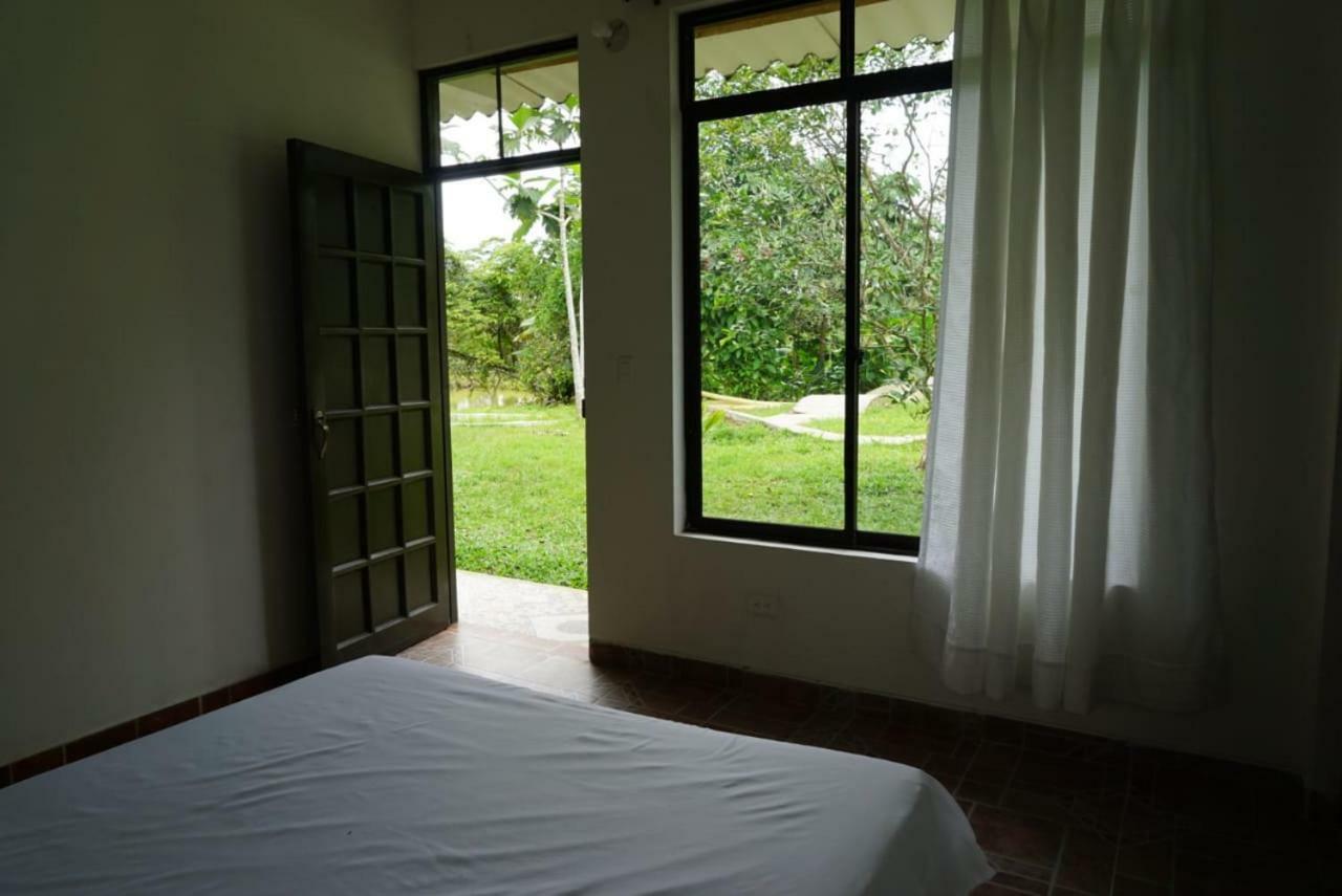 Hostal Suna Vito Puerto Asís エクステリア 写真